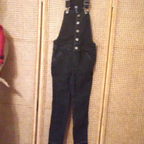 Gap Denim Overalls In Black Capri Like New Jr Lg - Picture 7 of 9